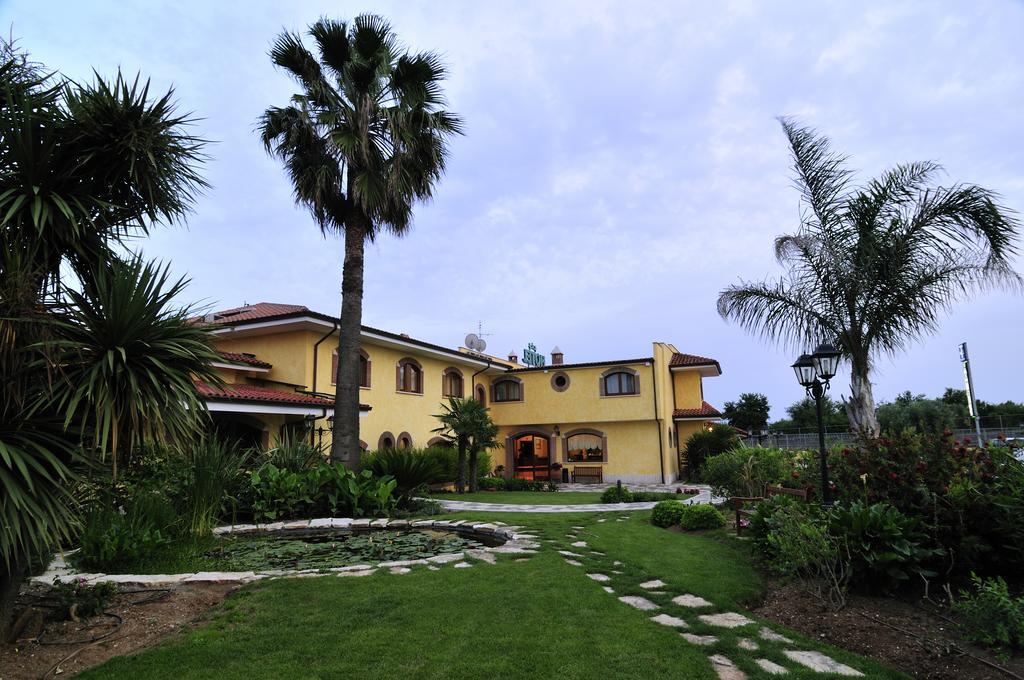 La Locanda Del Cavaliere Borgo Montello Eksteriør billede