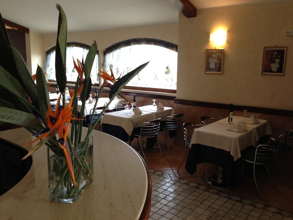 La Locanda Del Cavaliere Borgo Montello Eksteriør billede